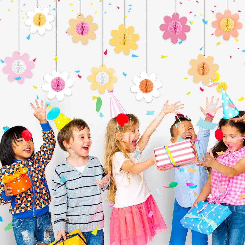 Daisy Flower Hanging Paper Honeycomb Decorations for Party