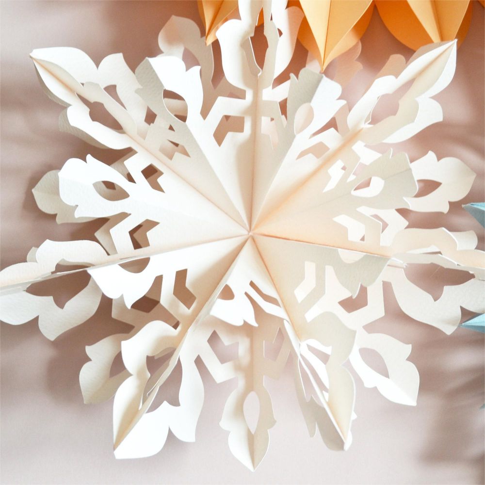 DIY Paper Snowflake Fan