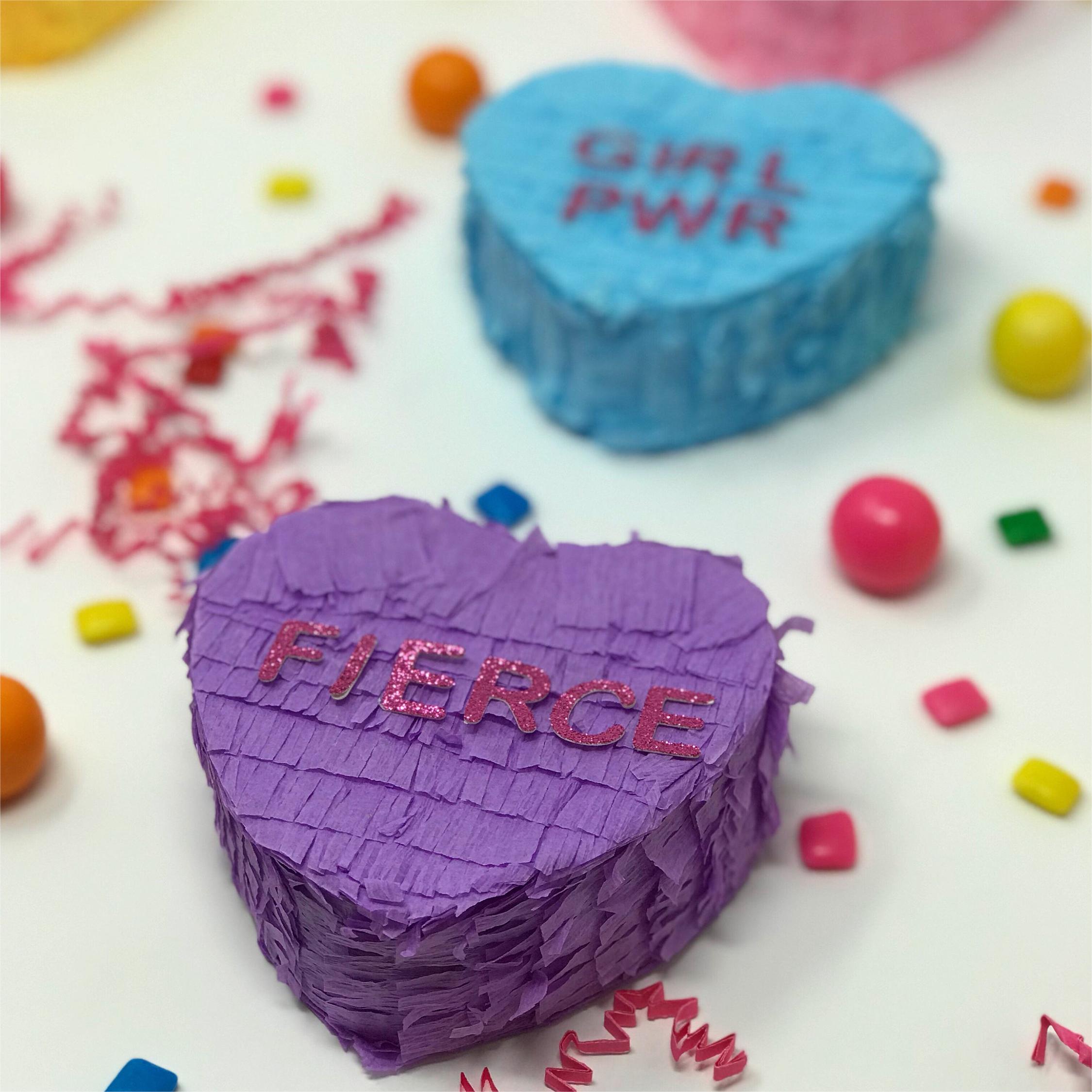 Personalized Gift Mini Piñatas Factory