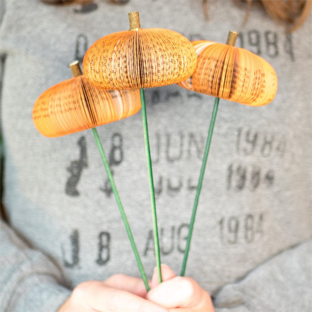 Book Page Craft Pumpkin Cutie Stems Table Decorations