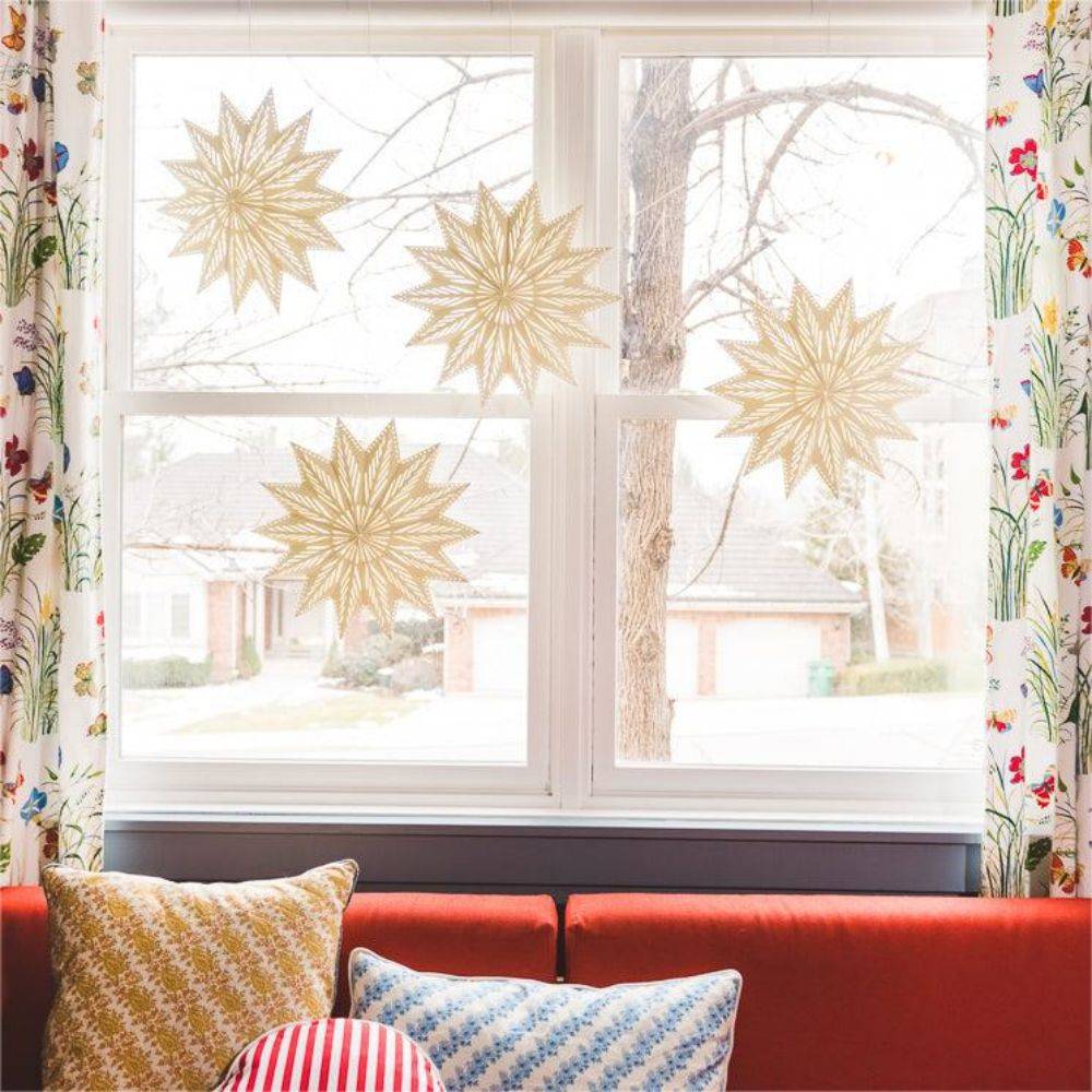 Oversized Paper Hanging Christmas Star Lights
