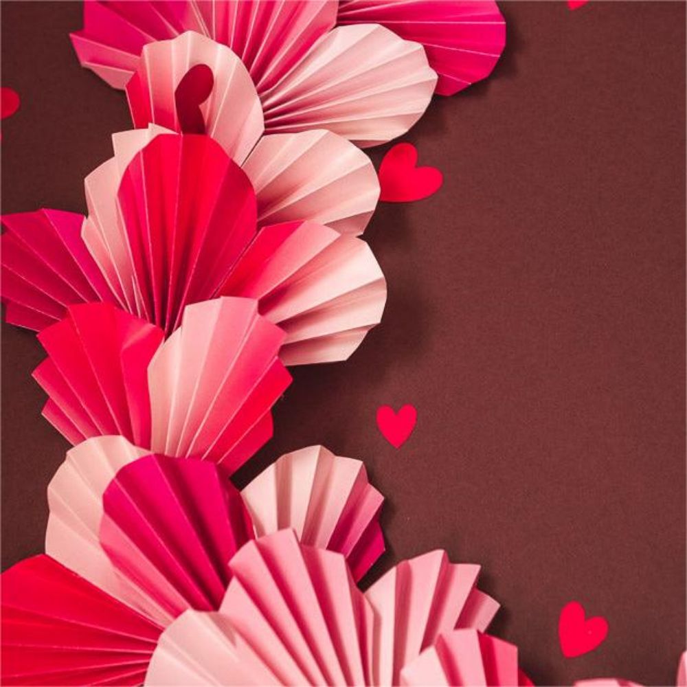 Accordion Paper Heart Wreath Valentine's Day Decor