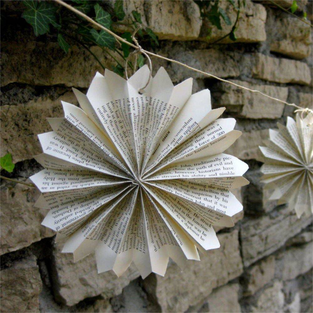 Custom Paper Rosette Garland Book Page Paper Fan Garland Literary for Wedding Christmas Decorations
