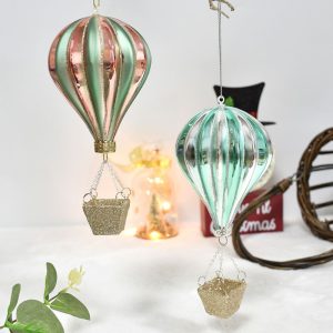 Eye Catching Hot Air Balloon Christmas Ornaments