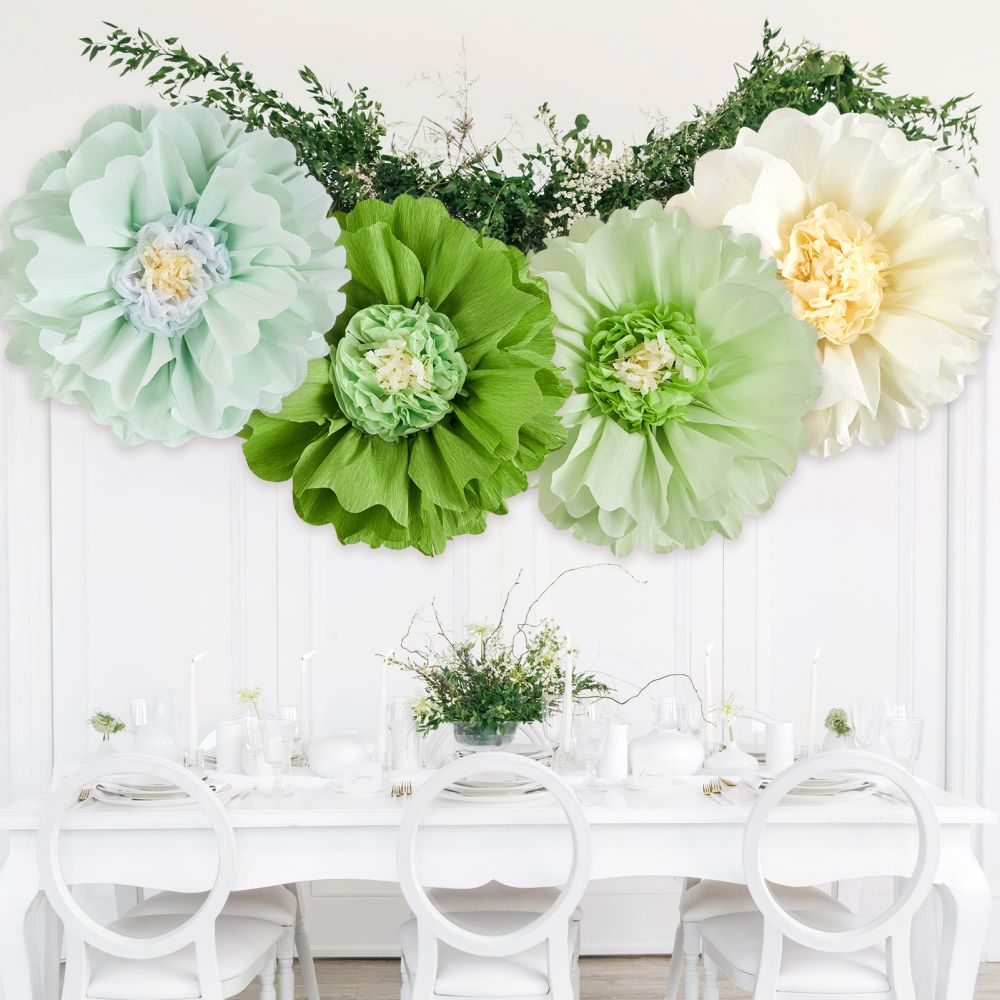 Wholesale Retailer of Custom Green Crepe Paper Blossoms