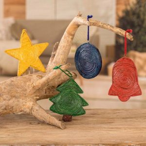 Eco-Chic Recycled Paper Quilling Ornaments for Personalized Christmas Decor