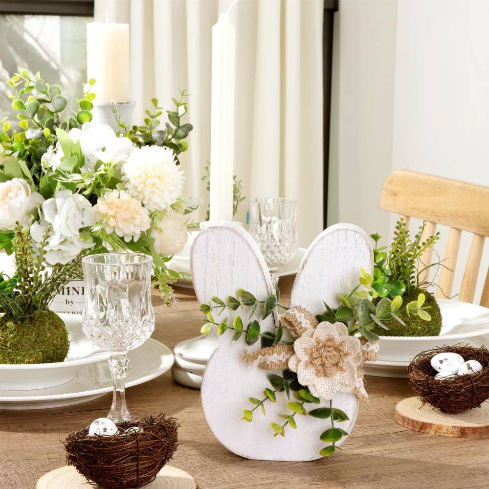 Rustic Wooden Bunny Centerpieces for a Personal Touch