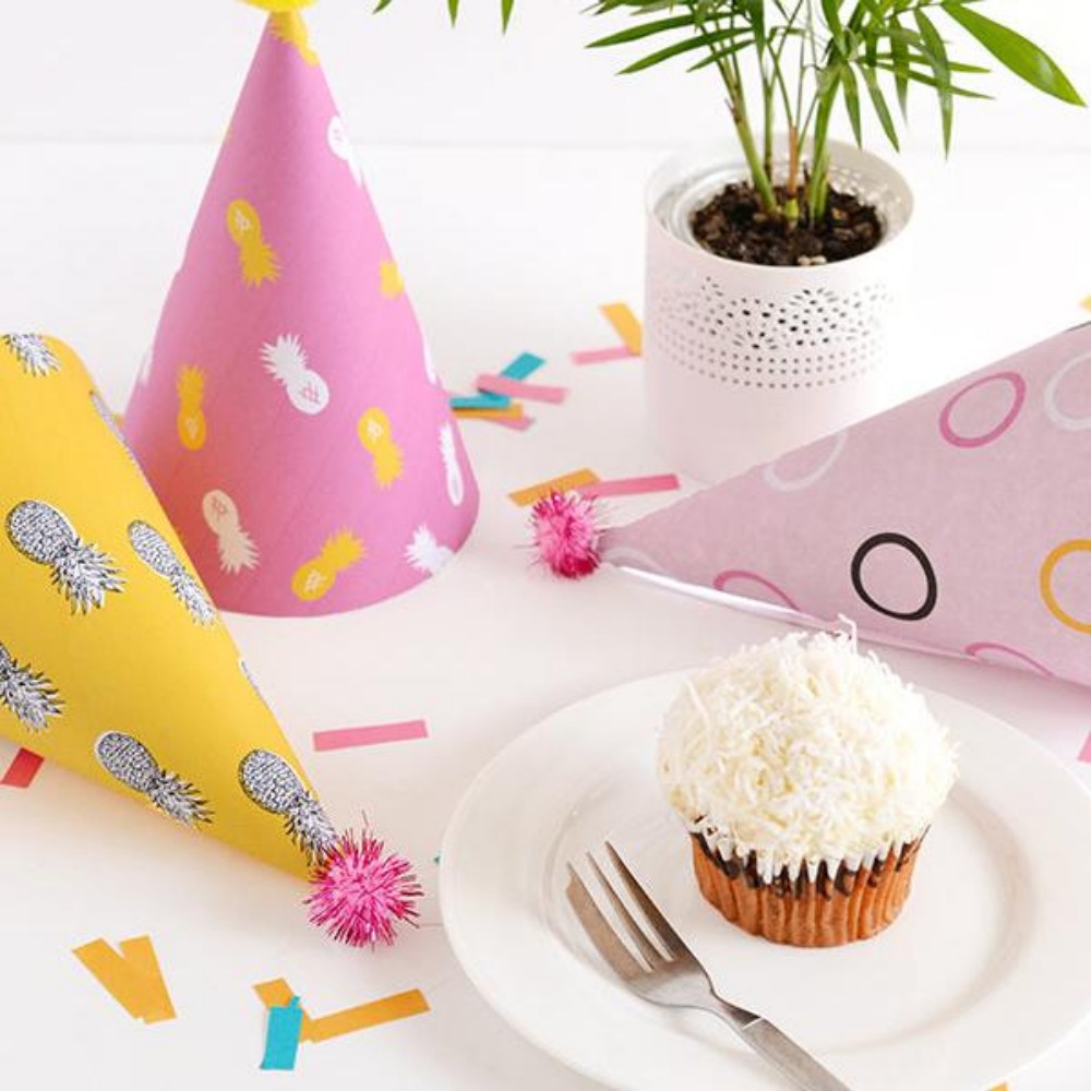 Printable pineapple party hats (1)