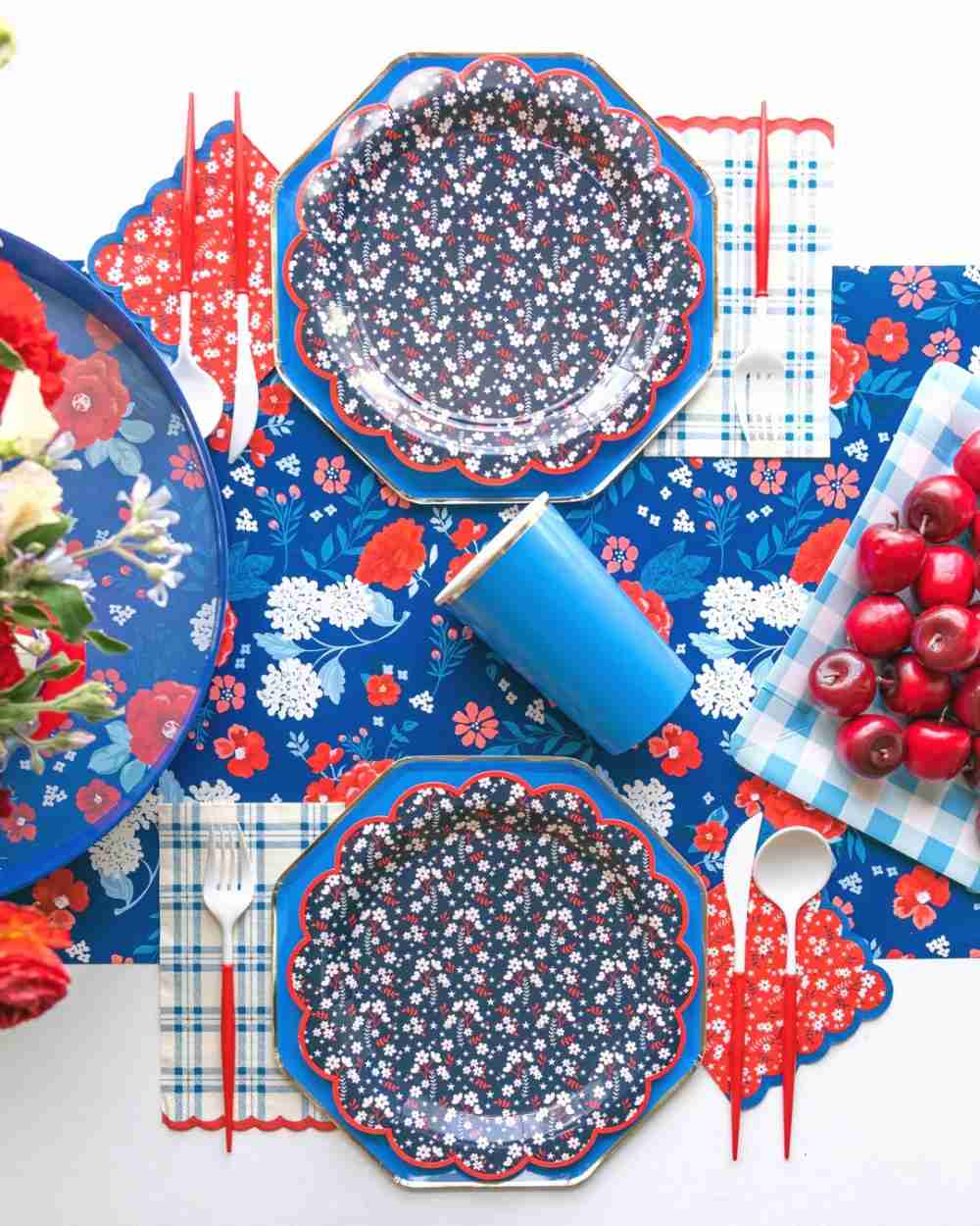 Patriotic Paper Plates, Cups, and Utensils
