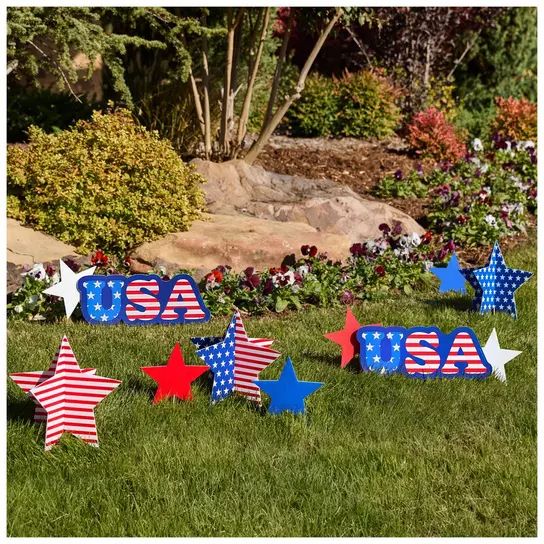 Red, White & Blue Star Yard Signs