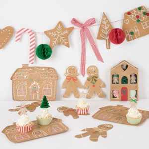 Gingerbread Garland Custom Festive Decor for Retail OEM Christmas Sets