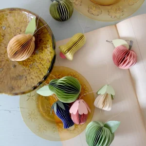 Honeycomb Apples Ivy Set 5