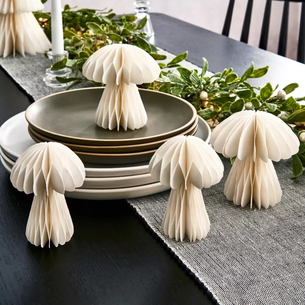 White Honeycomb Mushroom Decor (3)