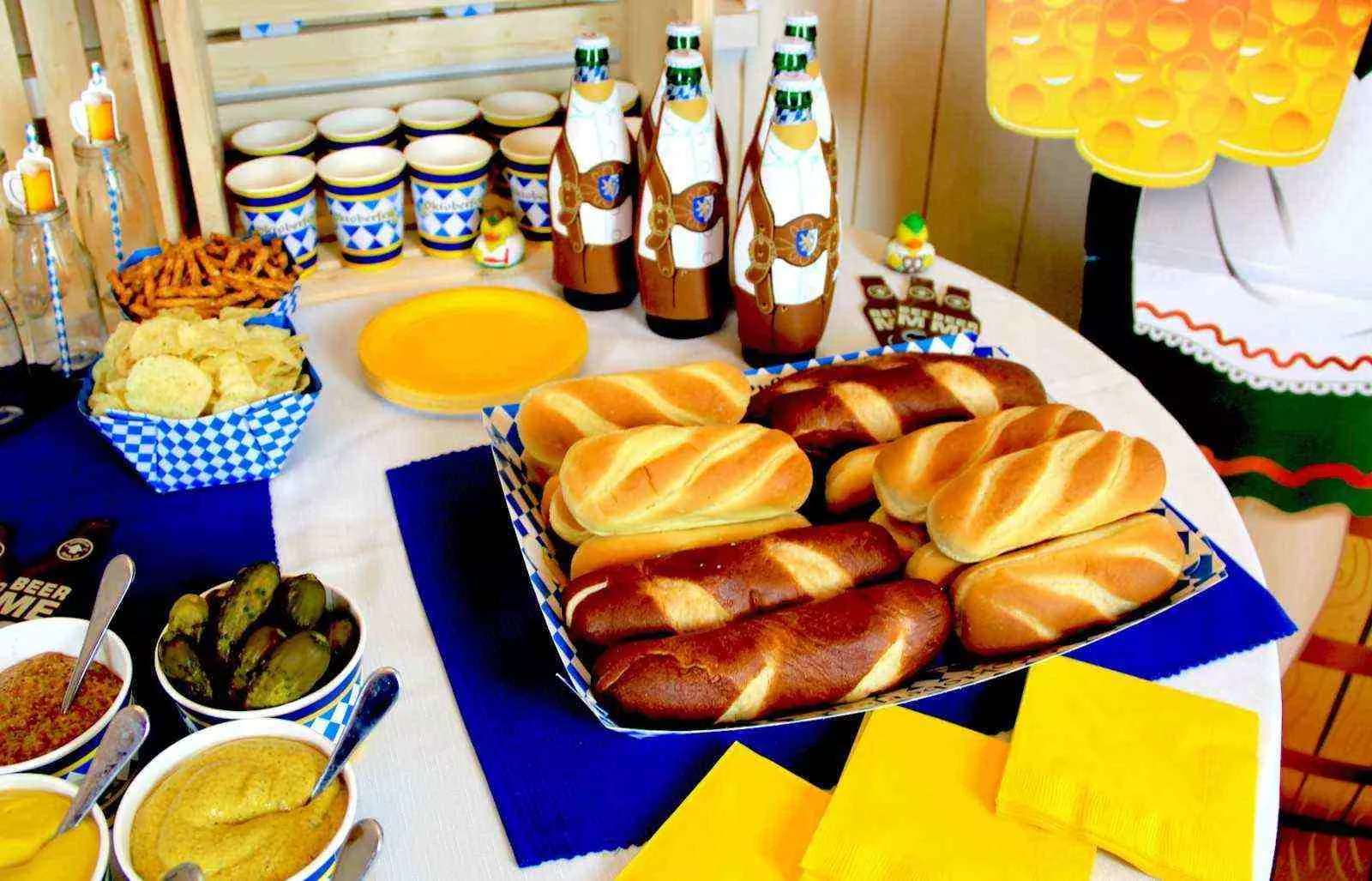 hot-dog-buns-oktoberfest party food