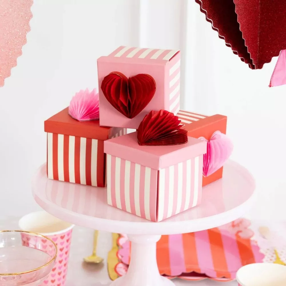Sunbeauty Factory can provide unique, custom party favors that will leave a lasting impression.
